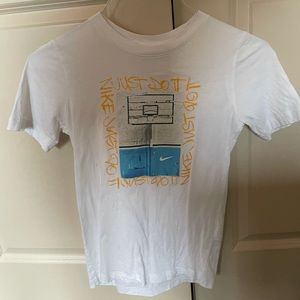 Medium kids nike basketball shirt.